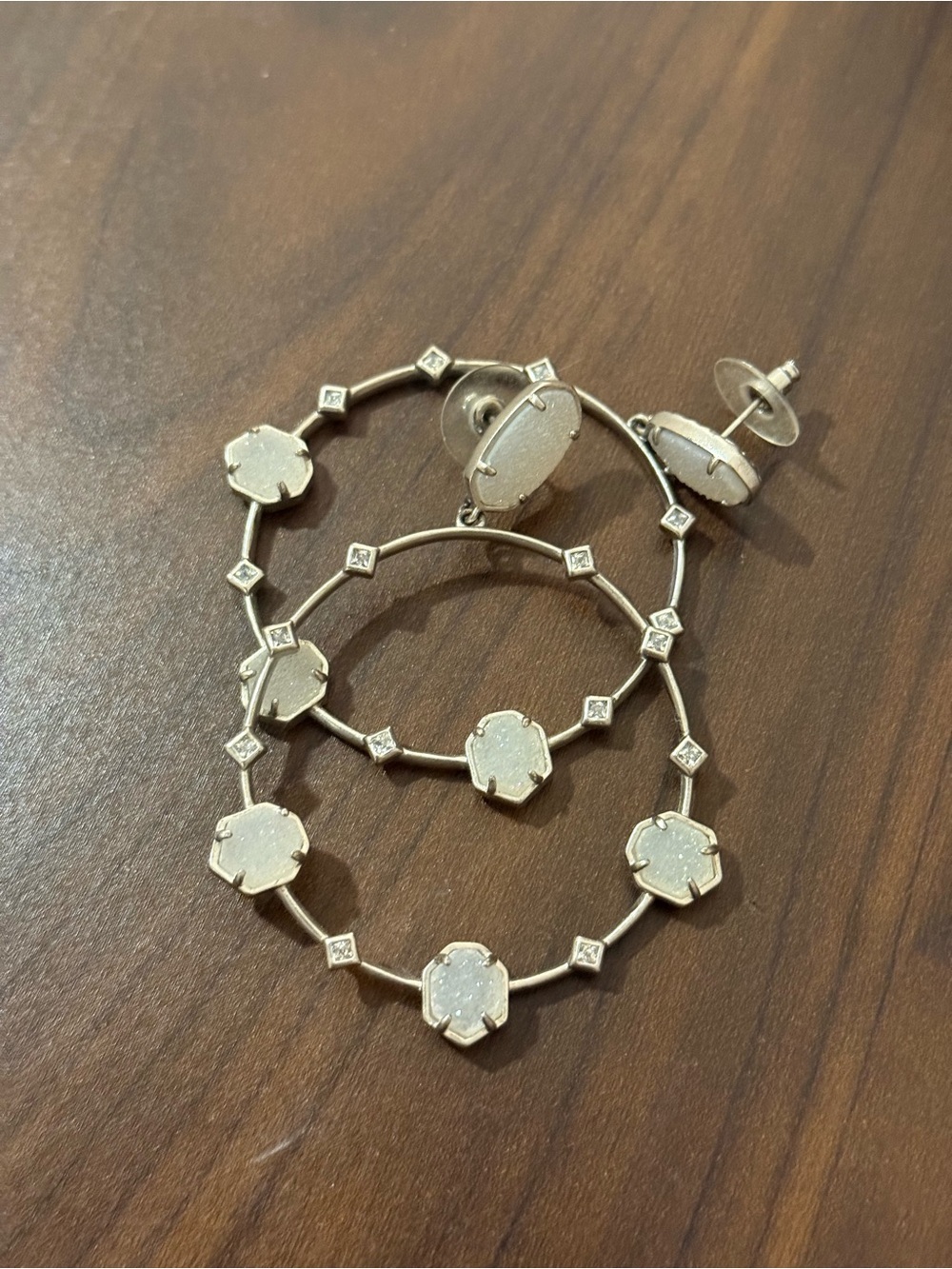NWOT Kendra Scott Sheila Hoop Earrings in Silver with Iridescent Drusy Stones